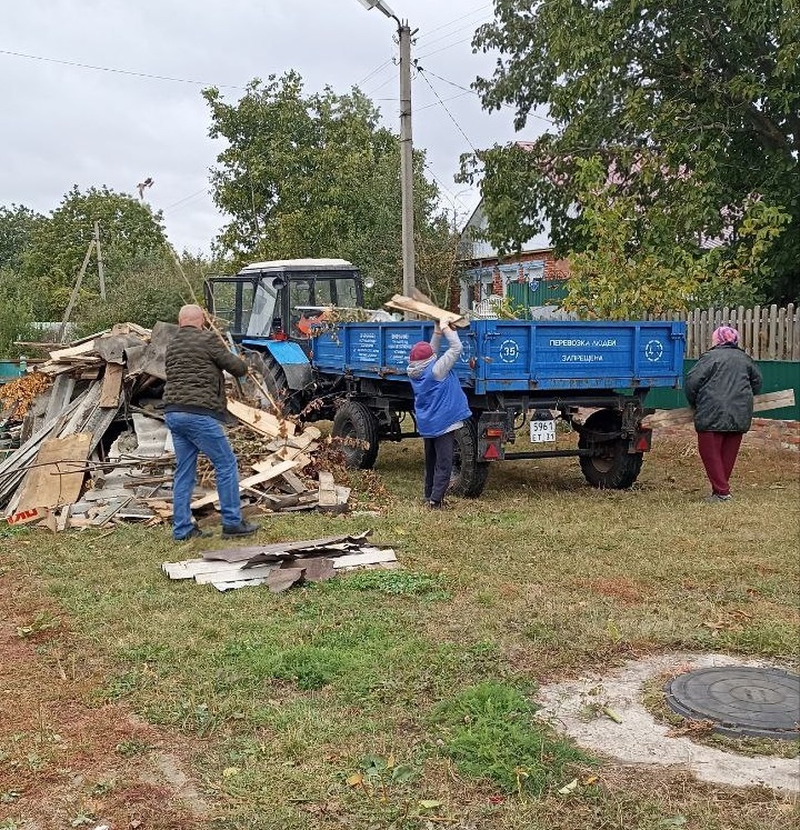 Вчера в селе Муром провели субботник.